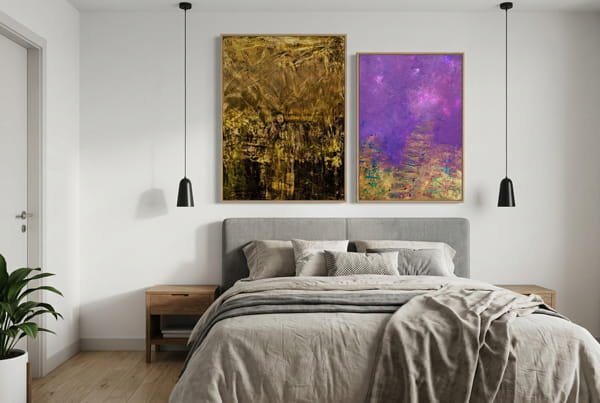 "Prisikėlimas", "Meilės laiptai" - paveikslų komplektas miegamajame.